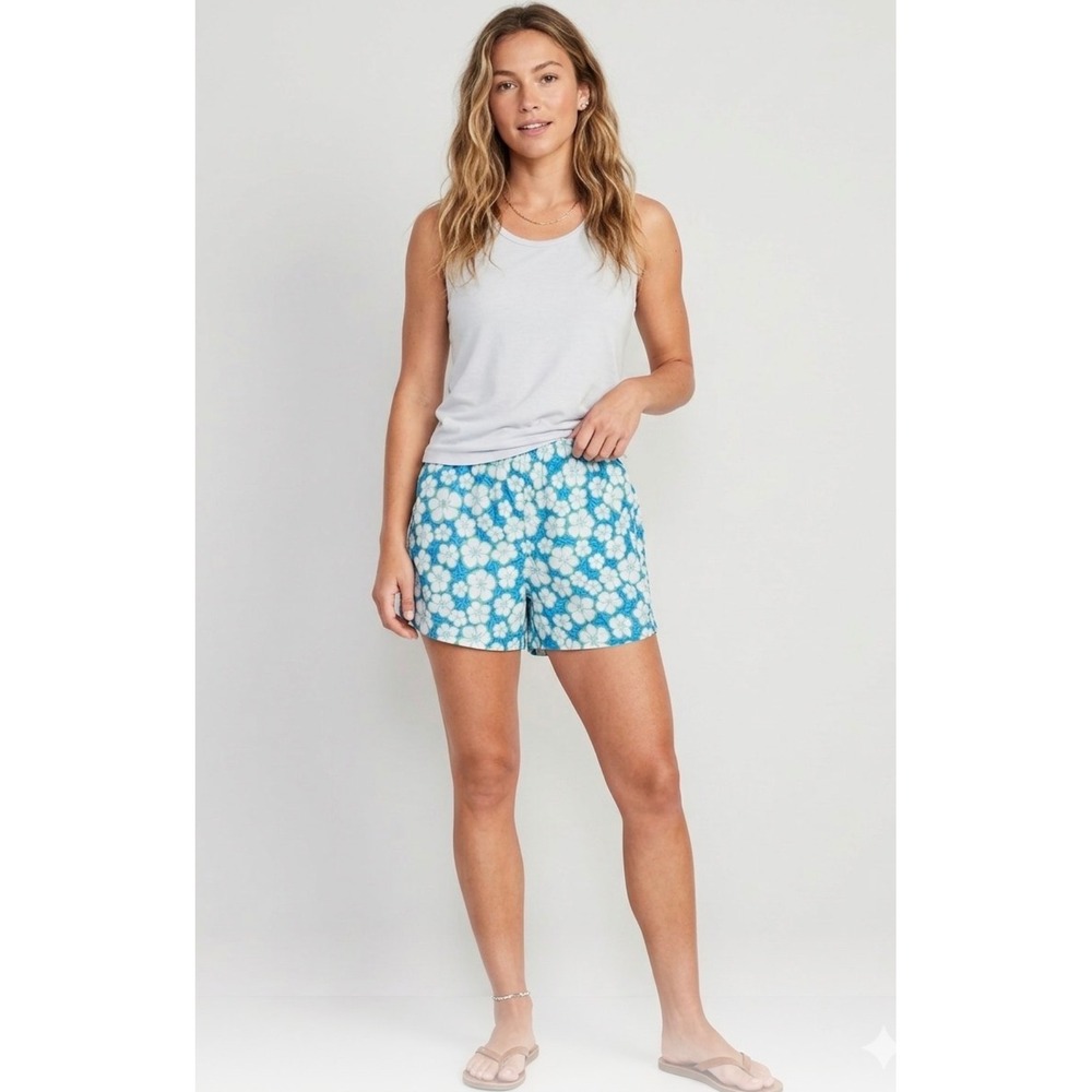 LL Bean Women Medium Blue Green Floral Supplex Nylon Shorts KF36 Tropical